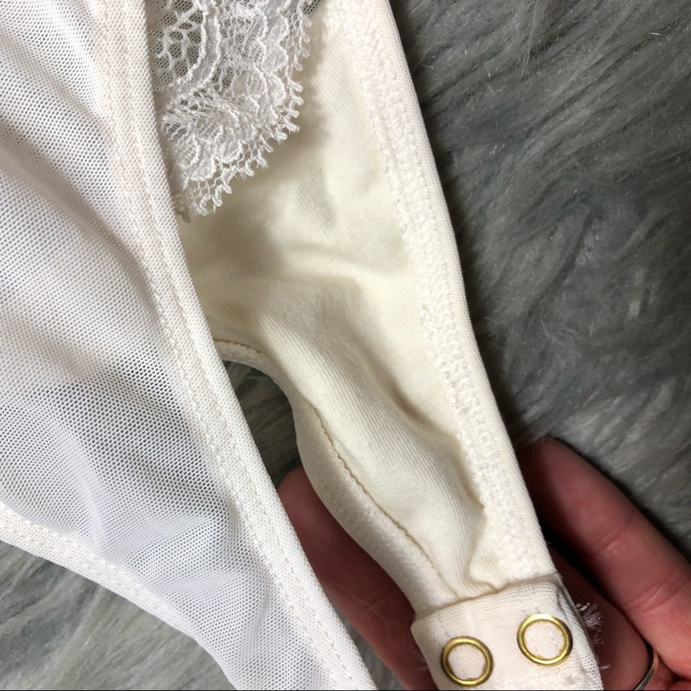 Abercrombie & Fitch ivory cream lace thong sheer bodysuit size large - Picture 9 of 12
